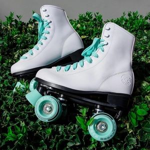 Peppermint Quad Roller Skates Women’s 7/7.5